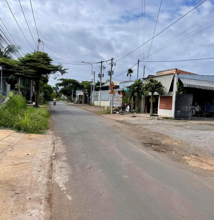 Đất nền mặt tiền Bình Lộc - Cây Da 209m² giá 1.6 tỷ - Đầu tư sinh lời ngay!