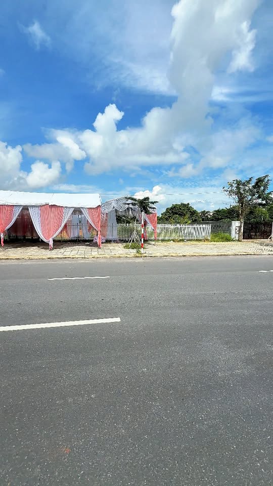 Đất nền mặt tiền đường ven biển 42m - Thị trấn Phước Hải, Bà Rịa - Vũng Tàu - Diện tích 1035m², giá 25 tỷ!