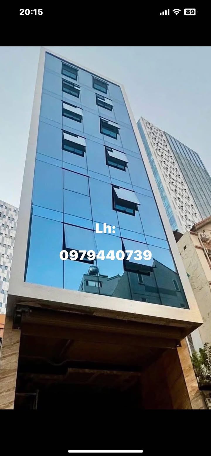 Tòa nhà văn phòng cho thuê 10 tầng Lạc Long Quân Tây Hồ - Thiết kế hiện đại, vị trí đắc địa!