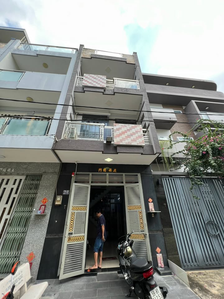 Nhà cho thuê mặt tiền đường Bình Phú Quận 6 diện tích 60m² giá 16 triệu - Thích hợp làm văn phòng, kinh doanh!