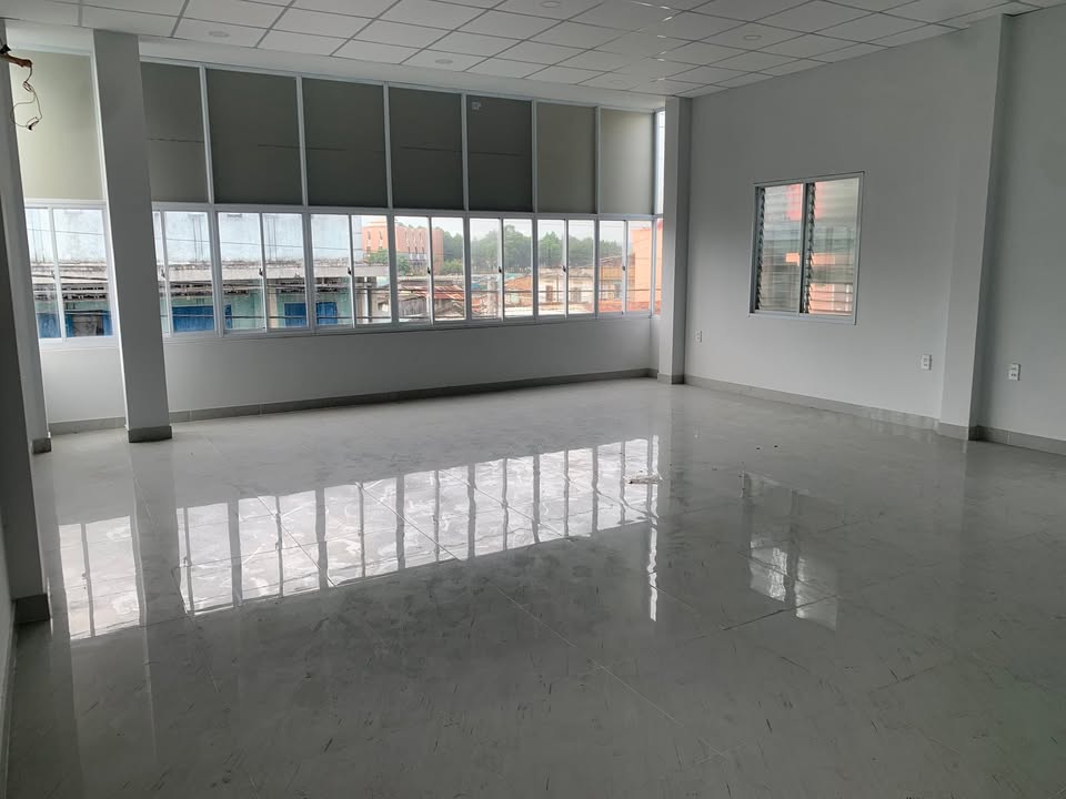 Mặt bằng cho thuê tại Bà Triệu, Phan Thiết 80m² - Phù hợp cho lớp học và văn phòng!