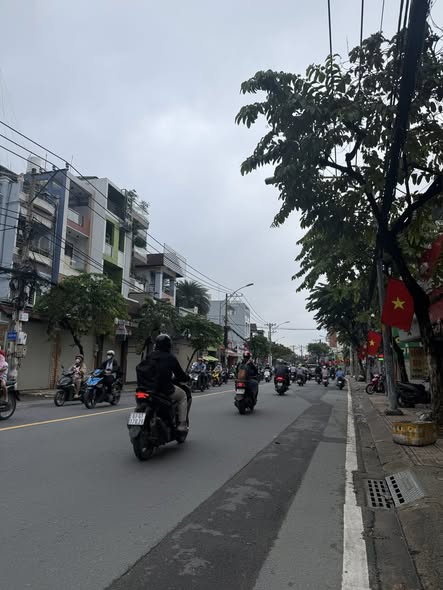 Nhà mặt tiền Đặng Văn Bi, Thủ Đức 109.2m² giá 21 tỷ - Kinh doanh đa ngành nghề!