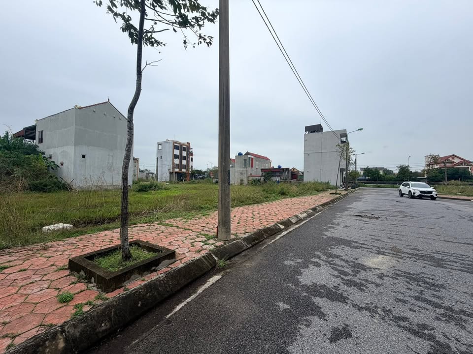 Đất nền 120m² tại phường Trúc Lâm, giá 1 tỷ - Chính chủ cần bán gấp!