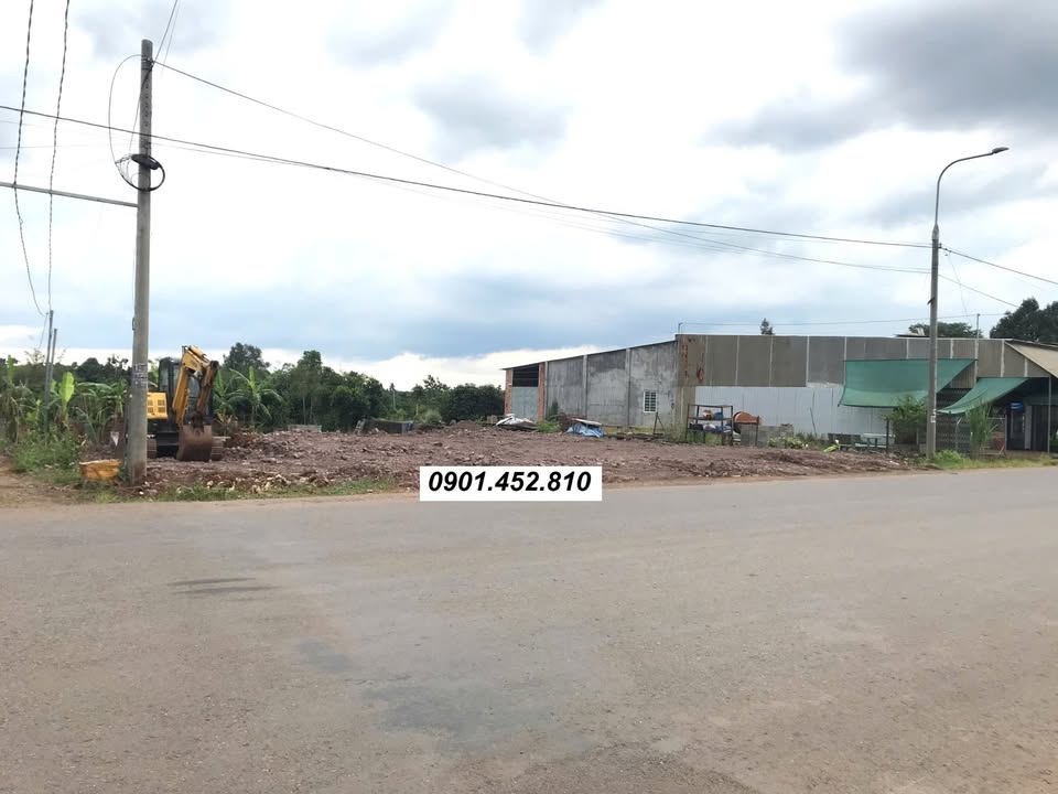 Đất nền 180m² tại Phường Bình Lộc - Mặt tiền nhựa 30m - Sổ hồng chính chủ