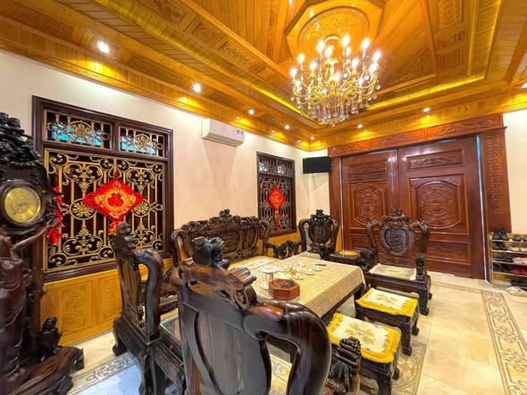 Nhà phố Lạch Tray, Hải Phòng 217m² giá chỉ 2X tỷ - Thiết kế hiện đại sang trọng!