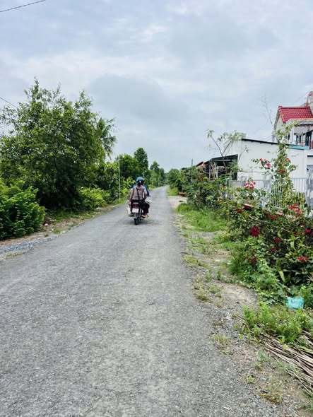 Đất nền Tân Long Hội, Mang Thít 200m² giá 460 triệu - Đường lớn, gần chợ Ba Cò!