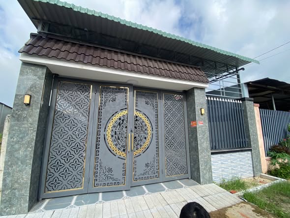 Nhà Bàu Năng Dương Minh Châu 165.75m² giá 1.62 tỷ - Vị trí đẹp, hướng Đông Bắc!