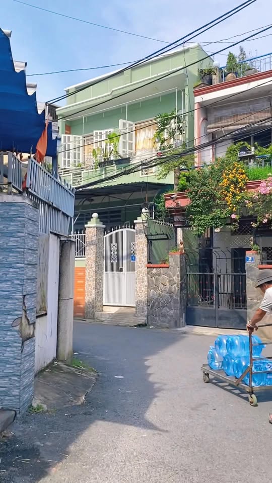 Nhà mặt tiền 7m quận Thủ Đức 125m² giá 10.2 tỷ - Đầu tư sinh lời ngay!