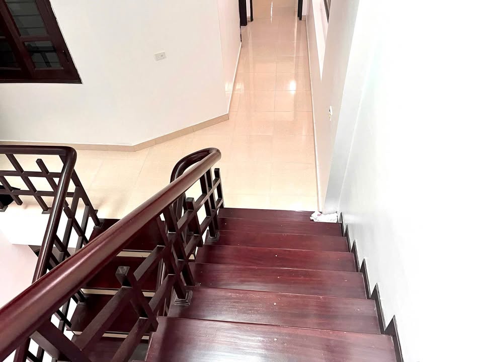 Nhà 4 tầng trung tâm Vĩnh Yên 108m² giá 7 tỷ - Cơ hội sở hữu vị trí đắc địa!