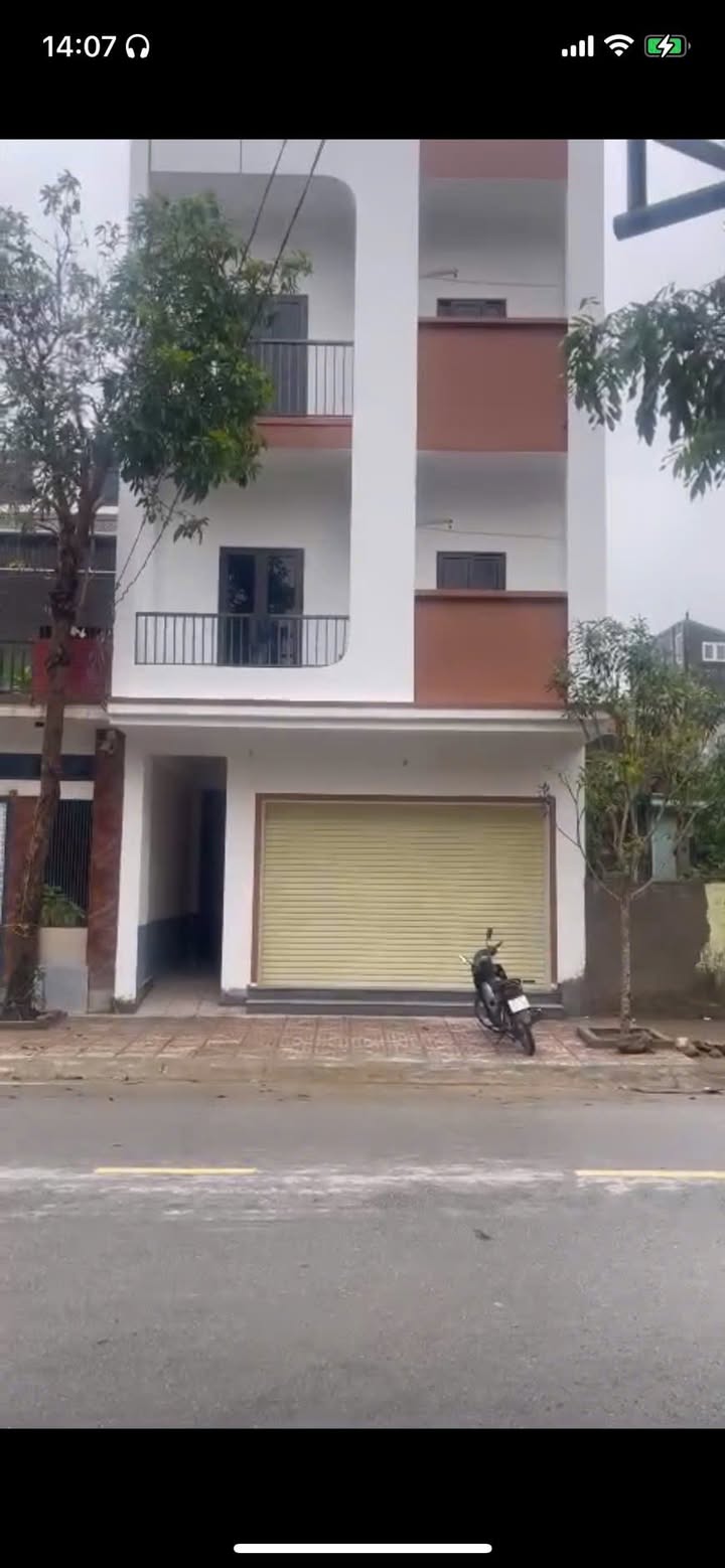 Cho thuê văn phòng tầng 1 đường An Dương Vương 65m² - Giá chỉ 5.5 triệu/tháng!