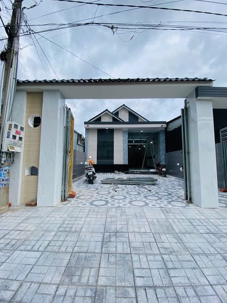 Nhà mái thái 210m² hẻm 30 Nguyễn Chí Thanh, 2.15 tỷ - Sẵn sàng vào ở ngay!