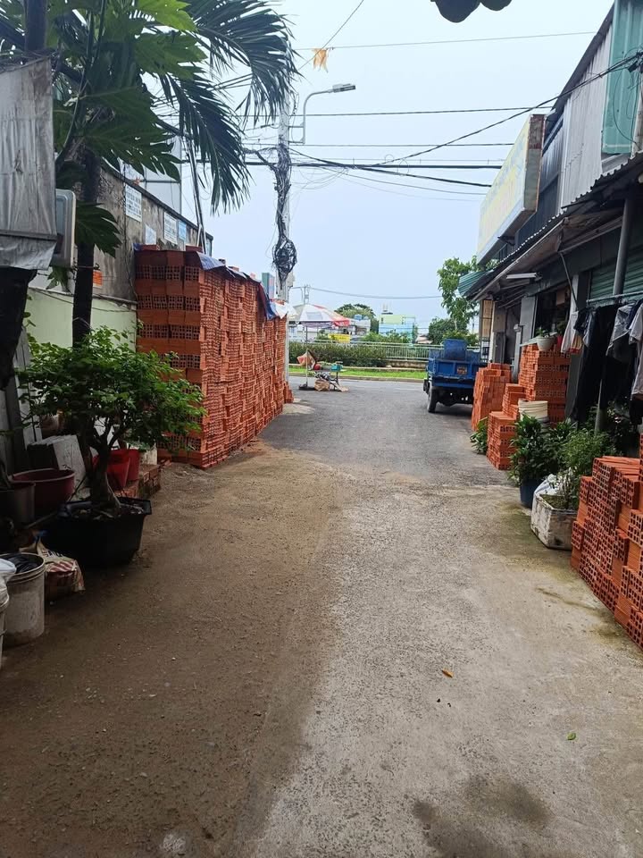 Nhà phố Phú Định Q8 125m² giá 5 tỷ - Đầu tư sinh lời ngay lập tức!