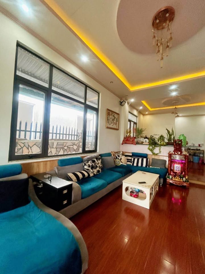 Nhà đẹp Hiệp Thạnh 250m² giá 4 tỷ - Full nội thất, vào ở ngay!