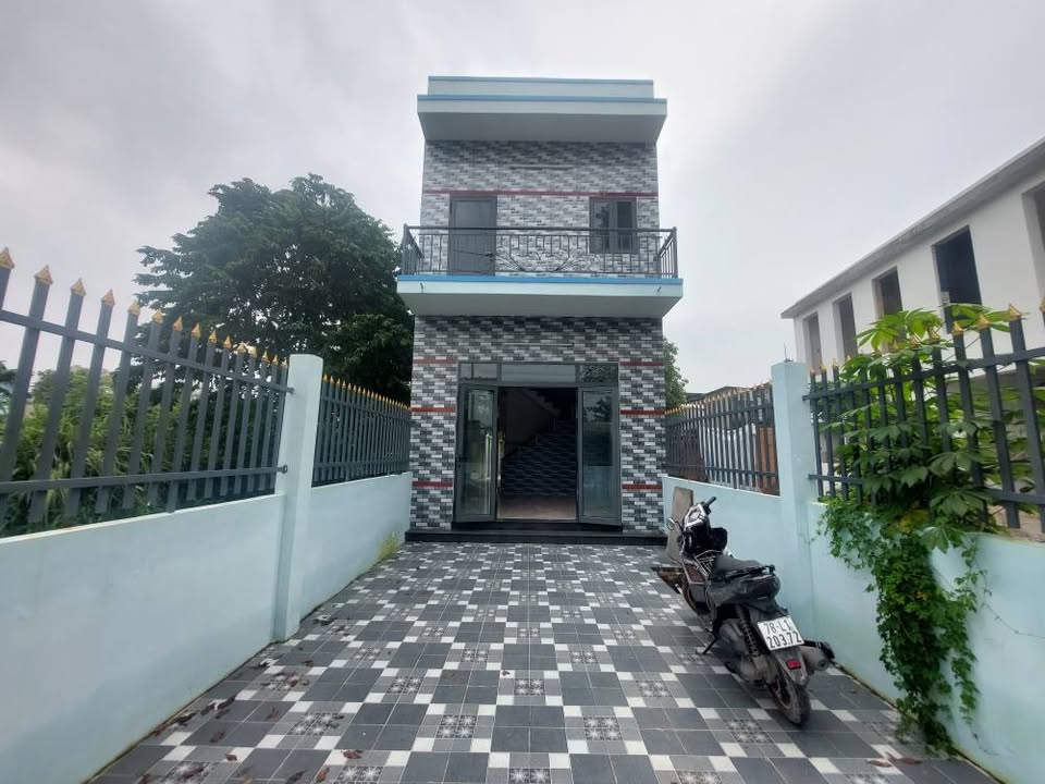 Nhà riêng 2 tầng tại Tân Thạnh Đông, Củ Chi 147.2m² giá 3.2 tỷ - Sổ hồng chính chủ!