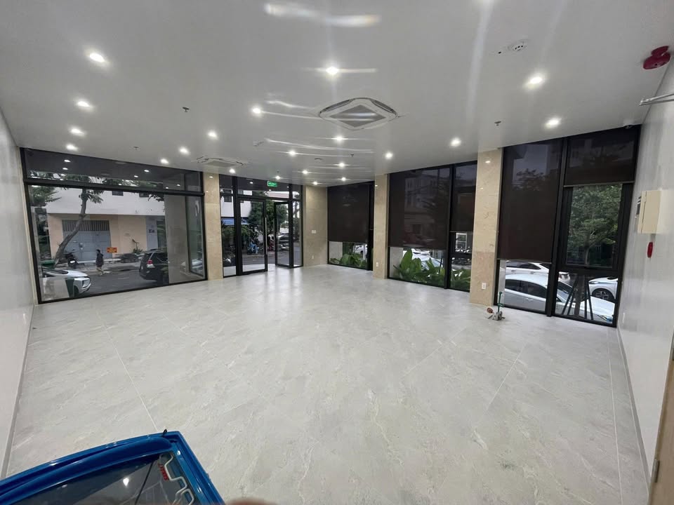 Cho thuê mặt bằng đường Trường Thi 2, Hải Châu 60m² - Vị trí đắc địa gần sân bay!
