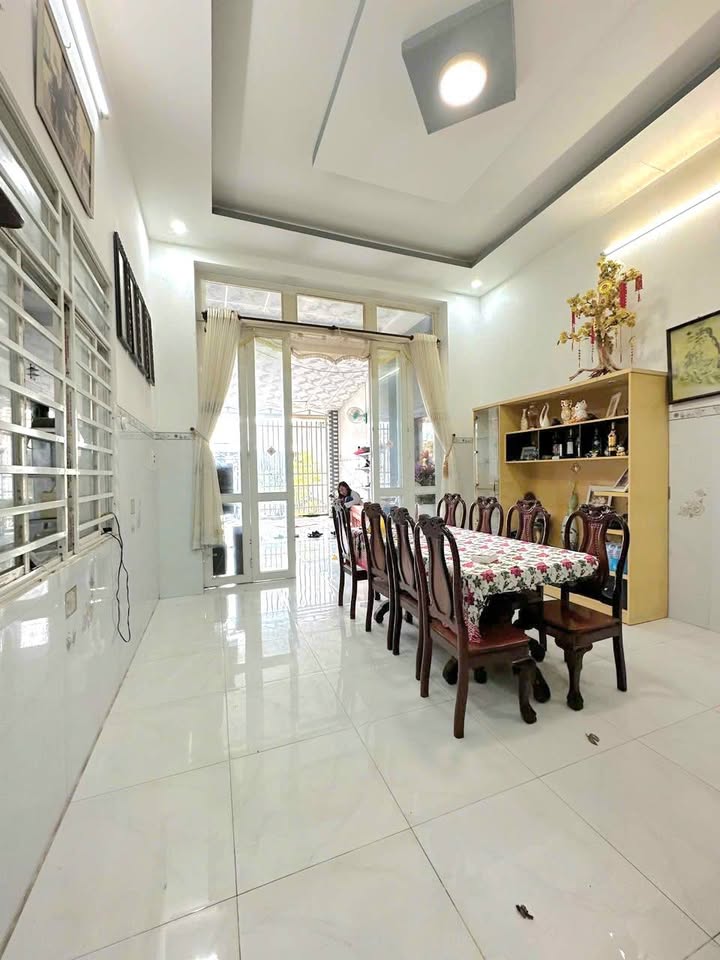 Nhà bán đường Phạm Hùng, phường Long Thành Trung, 162m² - Vị trí đắc địa kinh doanh