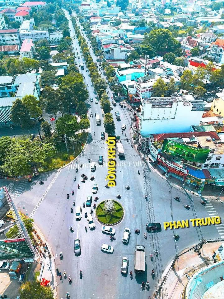 Nhà 1 Trệt 2 Lầu Mặt Tiền Đồng Khởi 122m² giá 16 tỷ - Kinh Doanh Đắc Địa!