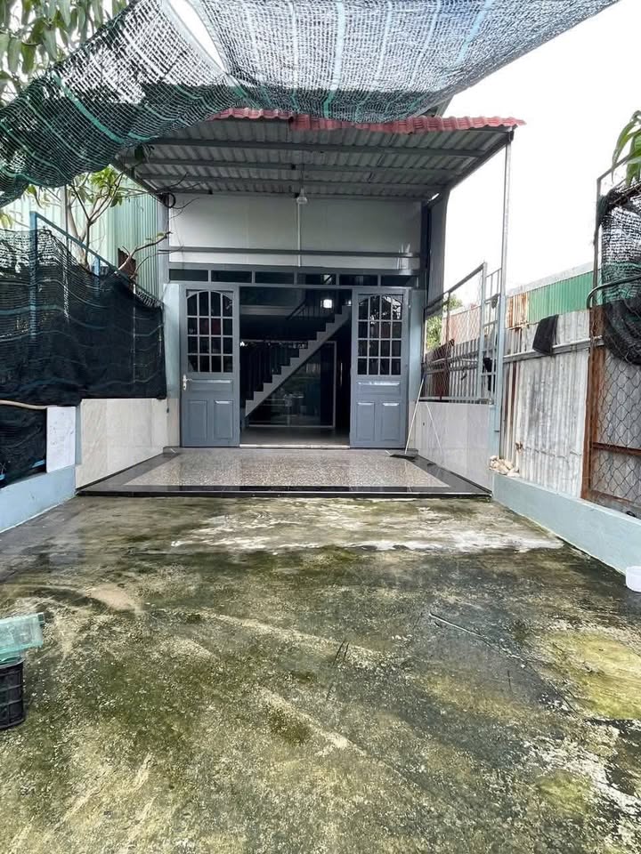 Nhà cho thuê hẻm Thạnh Xuân 14, Quận 12, 88m² - Giá chỉ 5.5 triệu/tháng!