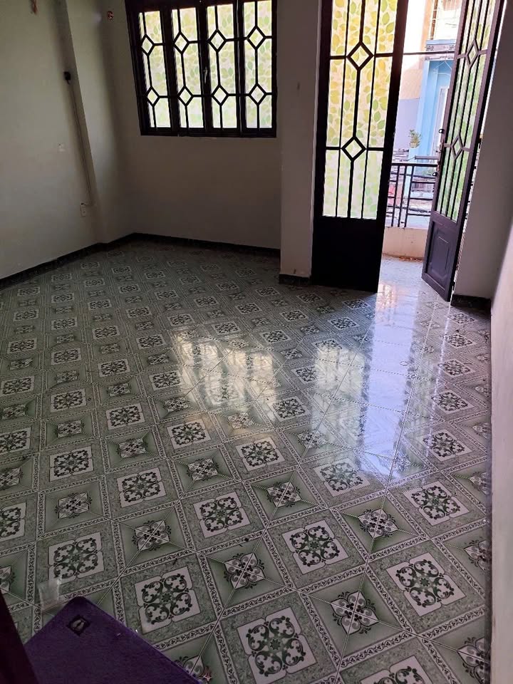 Nhà cho thuê hẻm 5m Tân Thới Hiệp, Q12 48m² giá 6.2 triệu - Nhận nhà ngay!