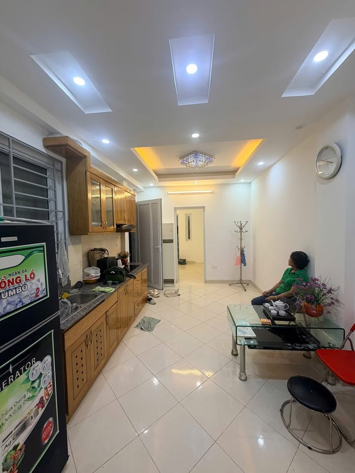 Căn hộ cho thuê Đống Đa 70m² giá 9 triệu - Nội thất đầy đủ, sẵn sàng vào ở!