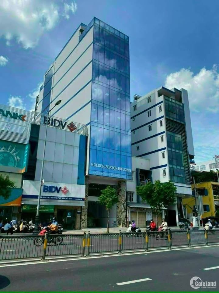 Nhà góc hẻm 3/2 Quận 10 63m² giá 16.5 tỷ - Sang trọng, ở ngay!