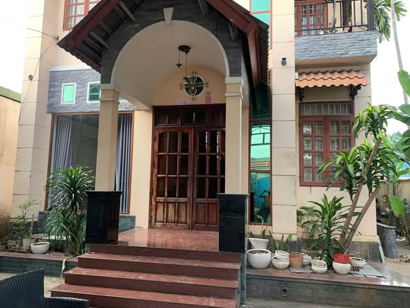 Biệt thự cho thuê mặt tiền đường Cây Da Xề, Dĩ An 450m² - Không gian sống thoải mái!