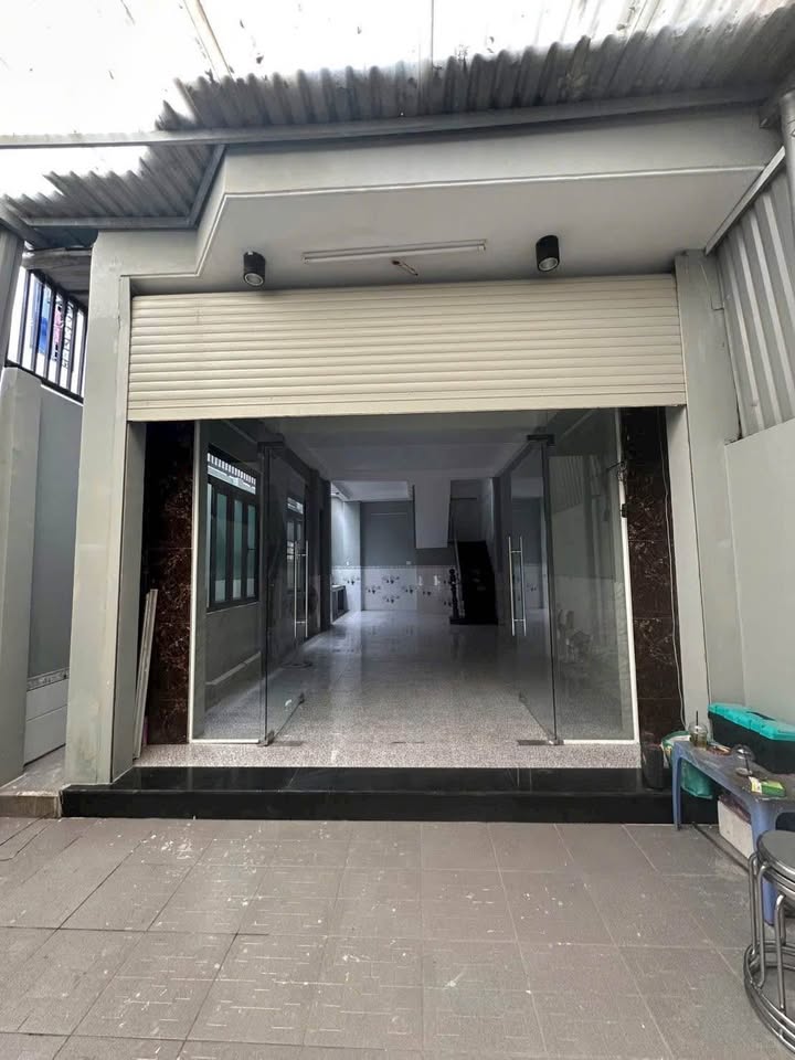 Nhà nguyên căn Trường Thọ Thủ Đức 100m² giá 15 triệu - Thuận tiện ở và làm việc!