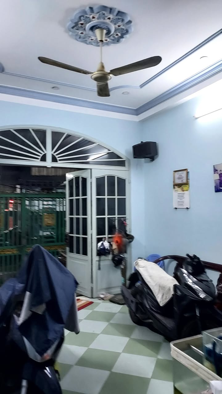 Nhà 2 tầng đường Nguyễn Duy, quận 8 - 70m² giá 6 tỷ - Sổ đỏ chính chủ, gần chợ