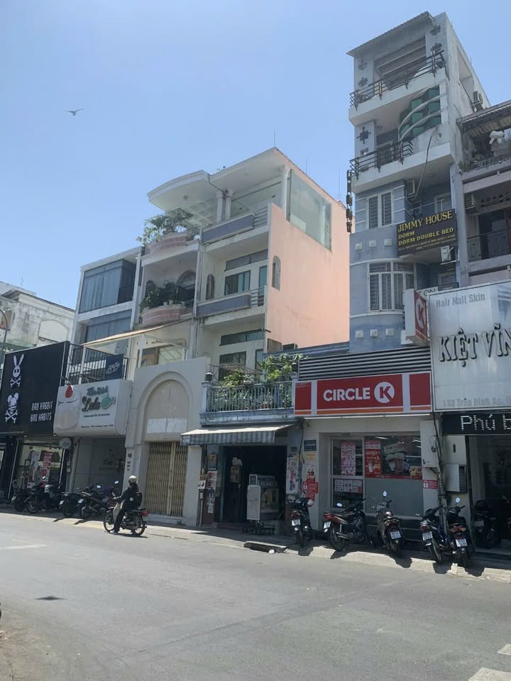 Nhà mặt tiền Trần Đình Xu, Quận 1, 70m² giá 20 tỷ - Vị trí đắc địa kinh doanh sầm uất!
