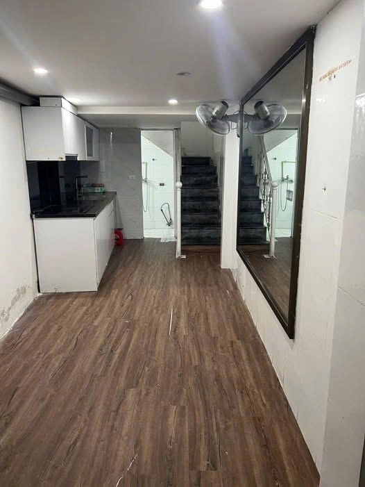 Nhà nguyên căn cho thuê tại Ngô Thì Sỹ, Hà Đông 28m² - Nội thất đầy đủ, giá chỉ 7.5 triệu!
