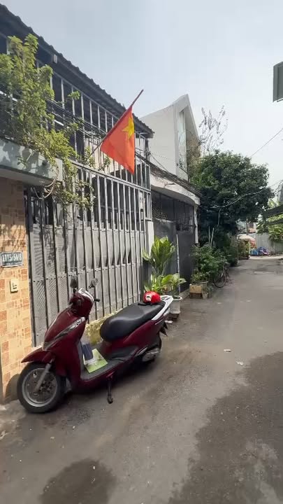Nhà nguyên căn hẻm 1135 Huỳnh Tấn Phát, Quận 7 - Diện tích 90m², giá 9.5 triệu/tháng - Sẵn sàng cho thuê!