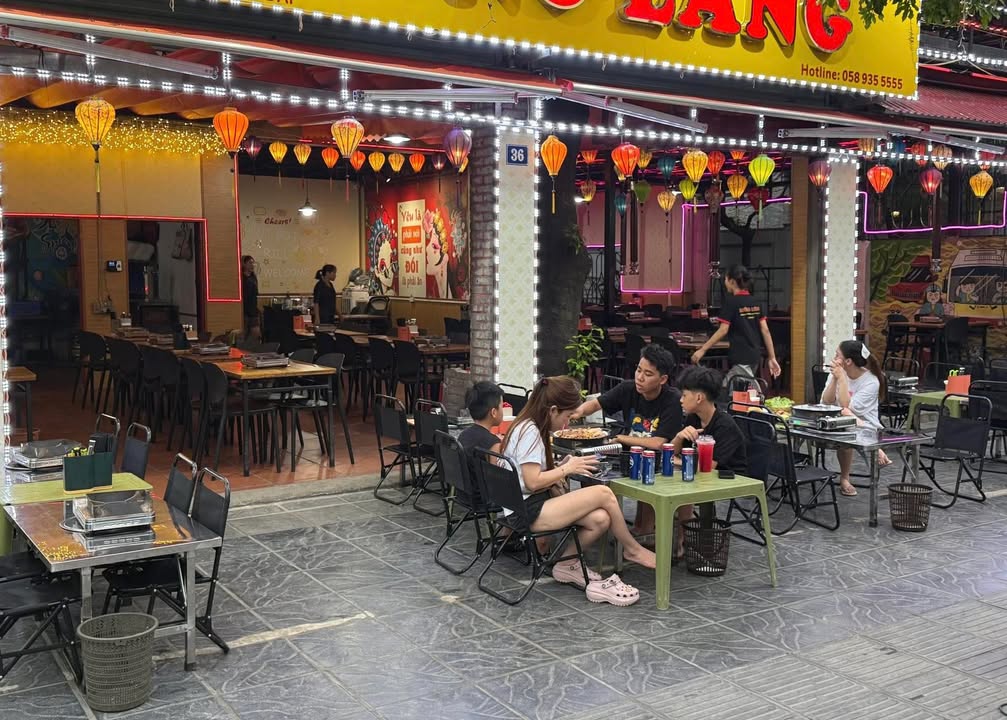 Cho thuê FrontHouse khu đô thị Định Công Hoàng Mai 100m² giá 32 triệu - Mặt tiền lô góc lý tưởng!