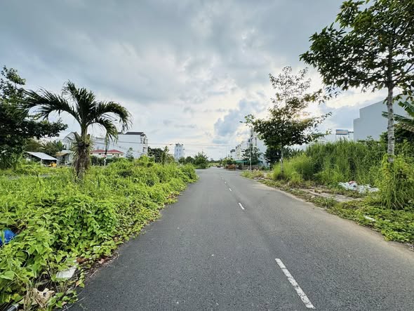 Đất nền đường số 3, khu VHTĐ - 100m² giá 4 tỷ - Sổ hồng thổ cư chính chủ!