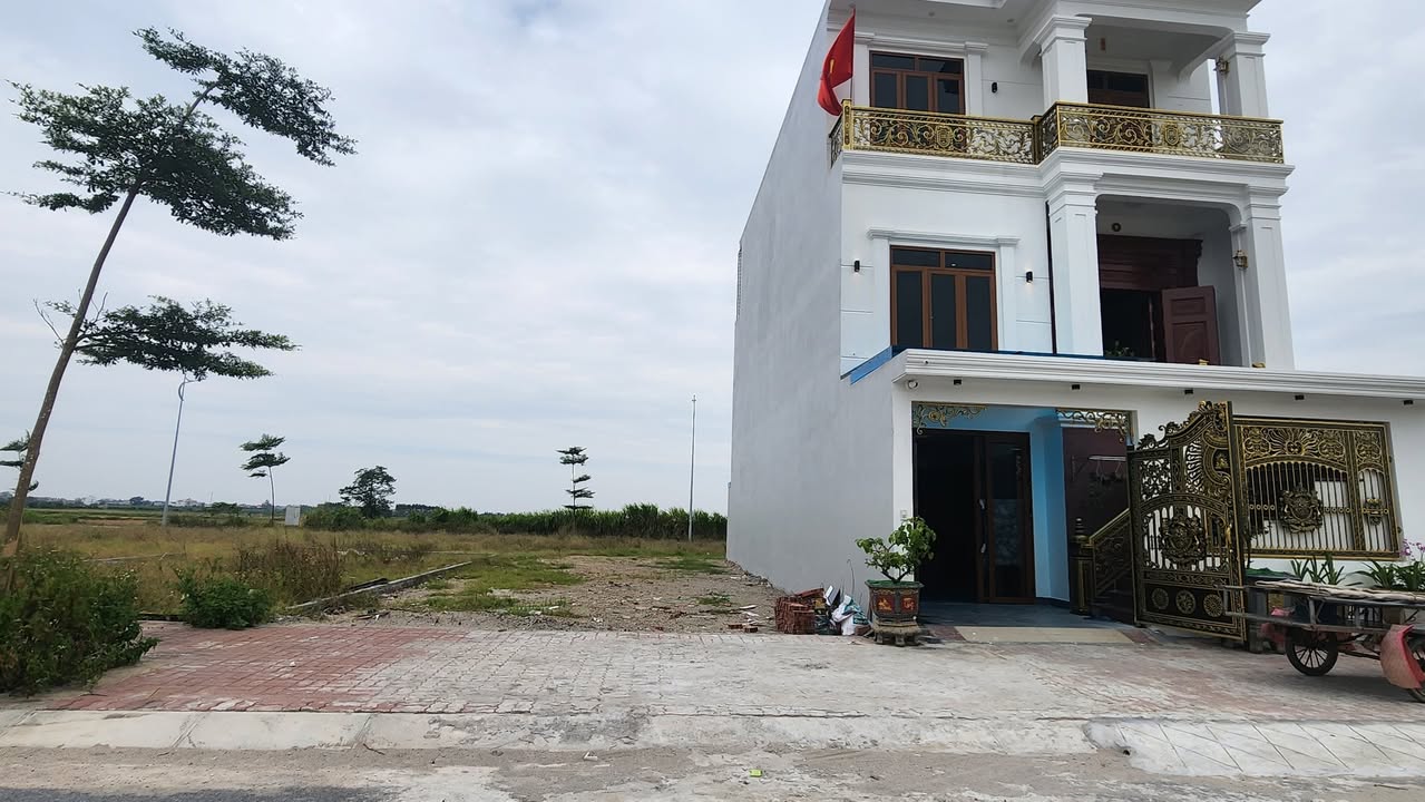 Lô đất biệt thự Hồng Quang 131m² giá 3.15 tỷ - View công viên trung tâm