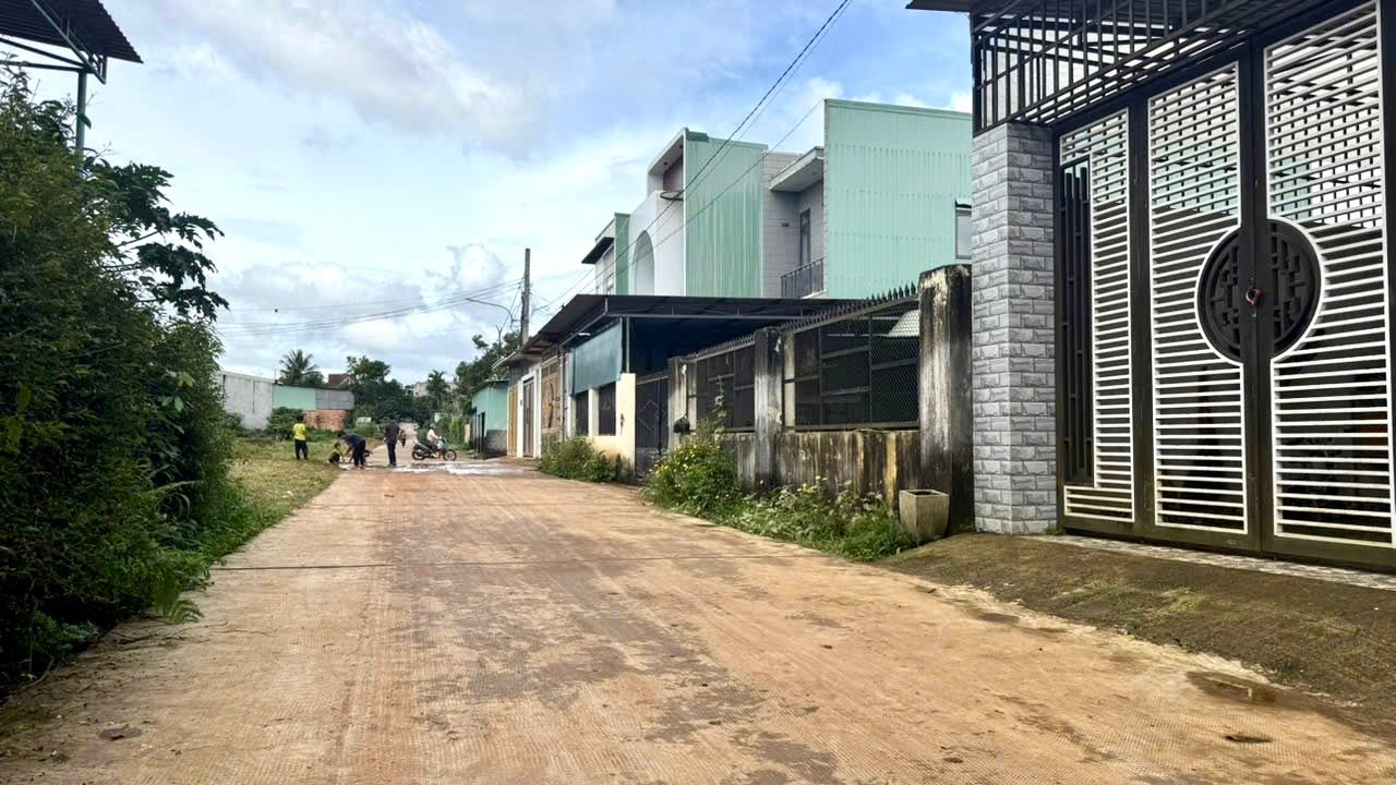 Đất nền Hẻm 206 Lê Duẩn, Pleiku 250m² chỉ 1.29 tỷ - Sổ đỏ chính chủ!