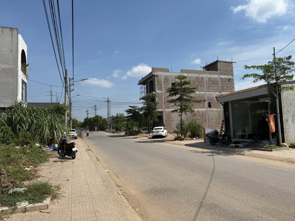 Nhà riêng Quang Trung Thái Nguyên 100m² giá 4 tỷ - Kinh doanh thuận lợi!