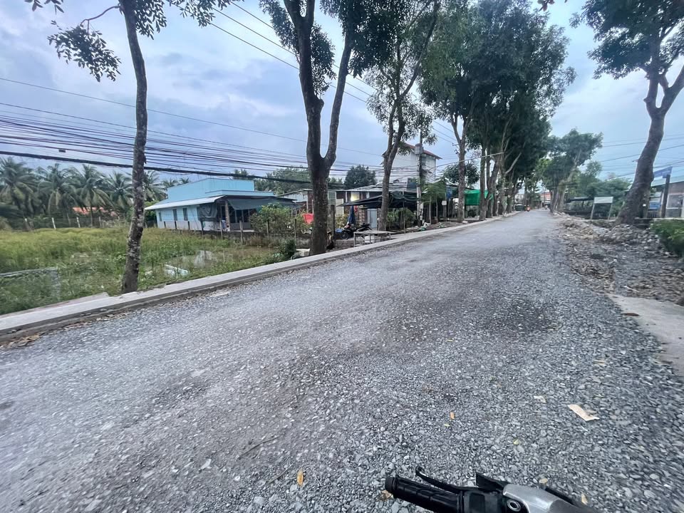 Đất nền mặt tiền Trần Văn Hiển, phường Trung An, 99m² - Giá tốt thỏa thuận!