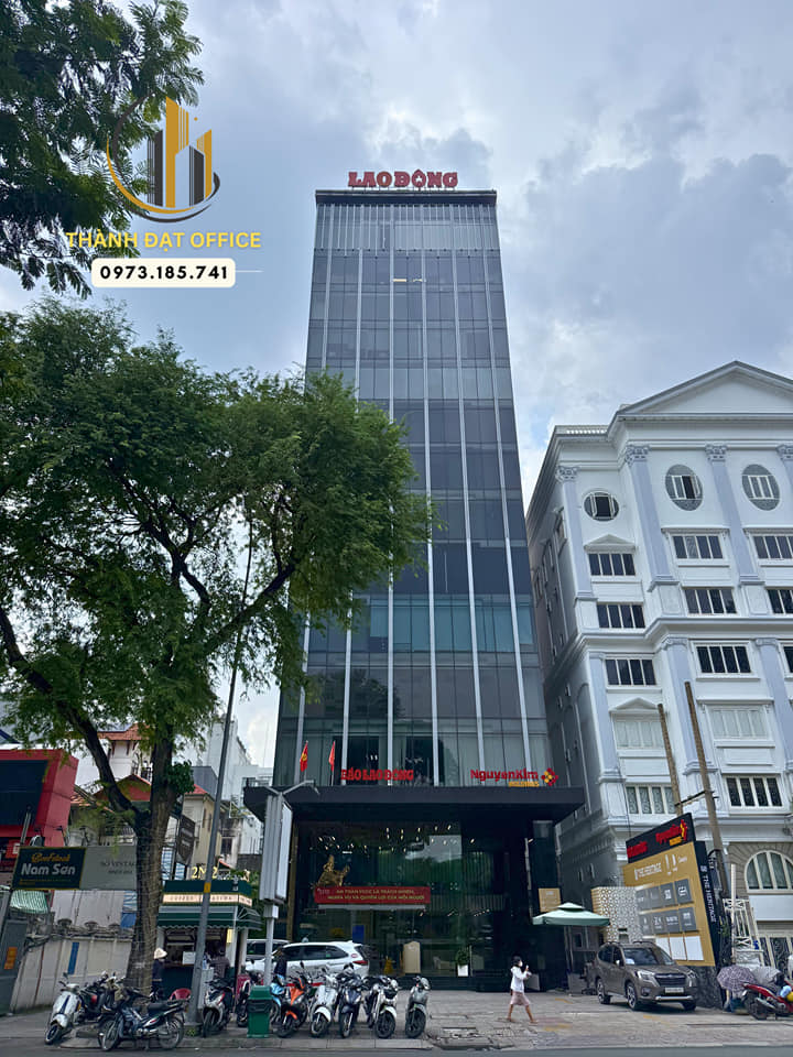 Văn phòng cho thuê Nguyễn Thị Minh Khai 575m² giá tốt - View công viên Tao Đàn!