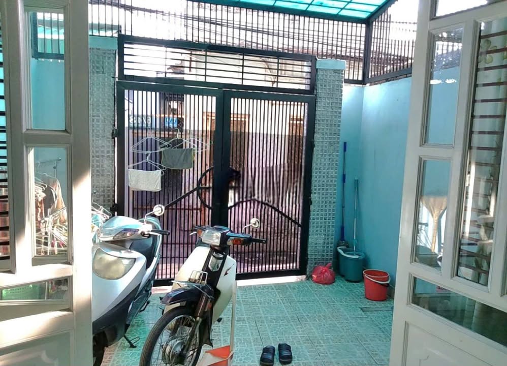 Nhà nguyên căn hẻm xe hơi Trần Văn Khánh, Quận 7 60m² giá 10 triệu - Địa điểm lý tưởng cho gia đình!
