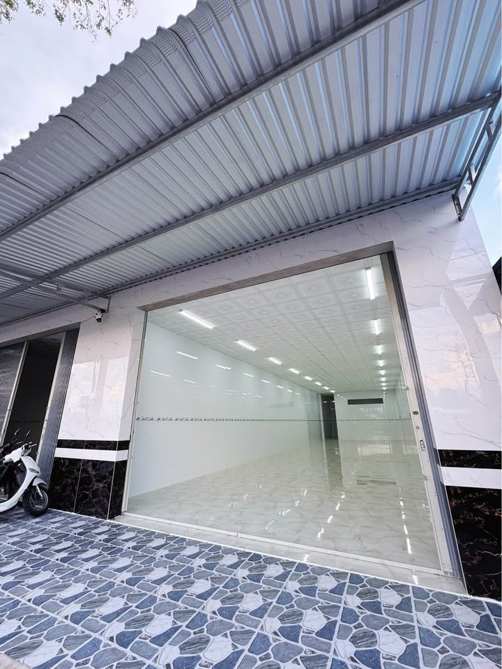 Cho thuê nhà mặt tiền Lê Hồng Phong, 400m² giá thỏa thuận - Vị trí đắc địa!