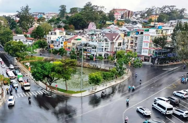 Khách sạn Đà Lạt 80m² giá 11,5 tỷ - Cơ hội đầu tư không thể bỏ lỡ!