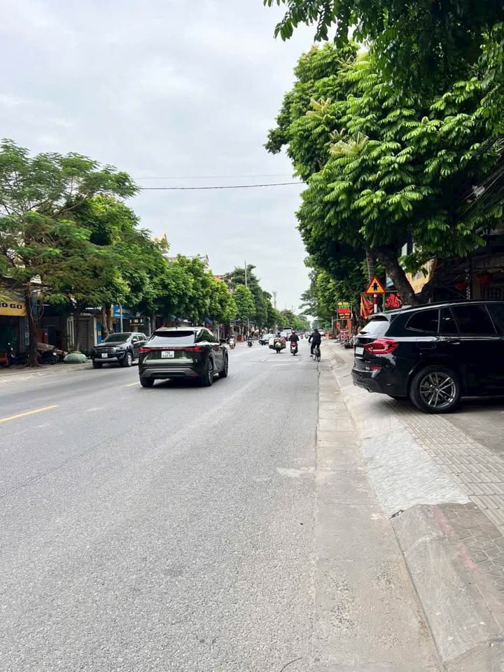 Nhà 2 tầng mặt đường Trần Nhân Tông, Kiến An, 107m² giá 6 tỷ - Chính chủ cần bán gấp!