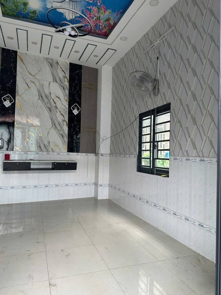 Nhà cho thuê tại Xuân Thới Thượng 42m² - Không gian sống lý tưởng!