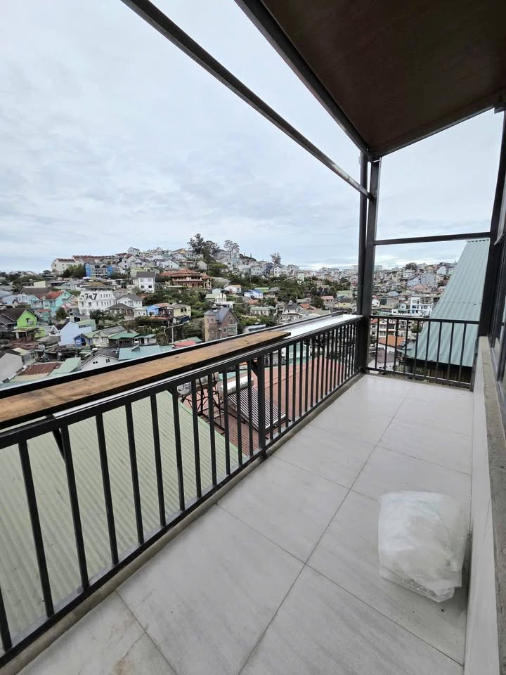 Nhà góc Lương Thế Vinh, Đà Lạt 85m² giá 2.5 tỷ - View đẹp, thương lượng ngay!