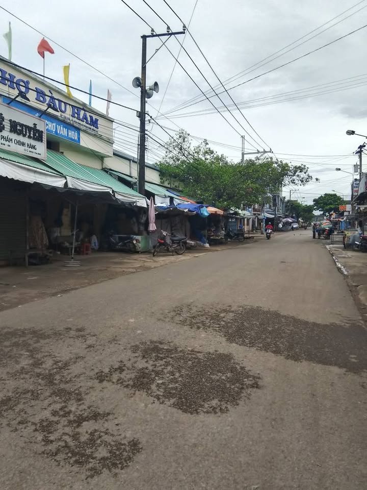 Đất nền Bàu Hàm Trảng Bom 198m² giá 1.05 tỷ - Sổ đỏ chính chủ, thương lượng tốt!