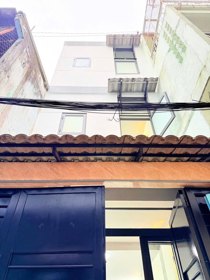 Nhà hẻm 613 đường 3/2, Quận 10, 28m² giá 5.7 tỷ - Ô tô vào tận nhà!