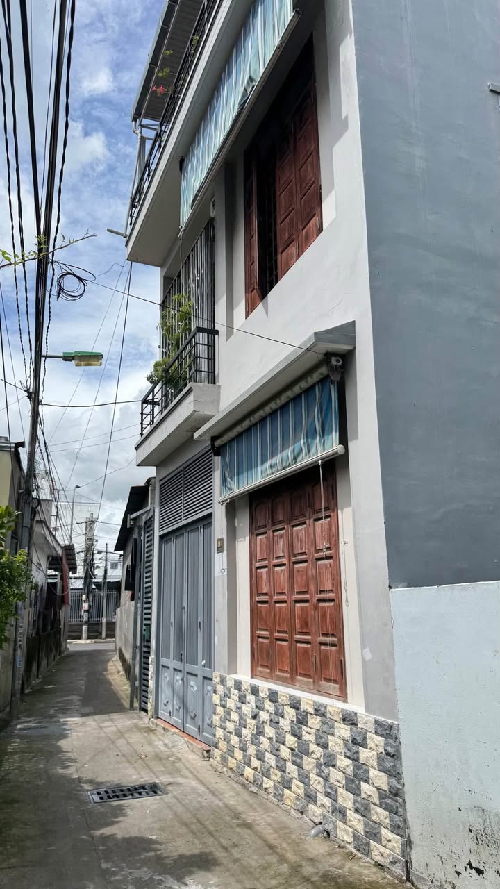 Nhà 2 tầng 1 tum tại Nha Trang 47m² giá chỉ 3.95 tỷ - Gần biển hấp dẫn!