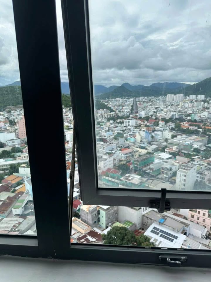 Căn hộ Napoleon Nha Trang 55m² giá 8 triệu - View phố tuyệt đẹp!