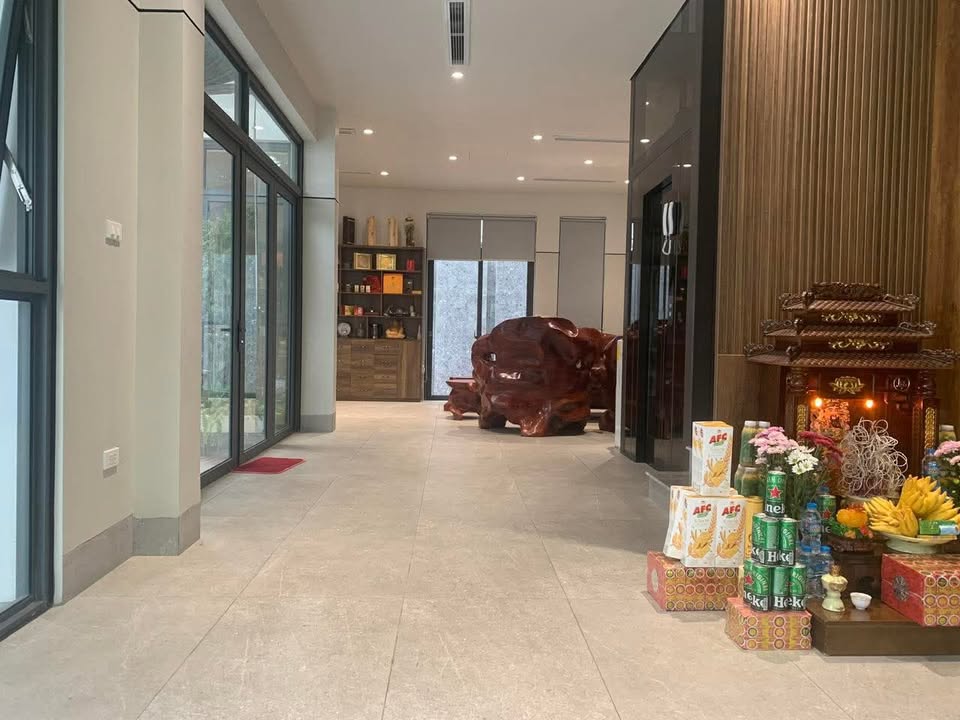 Shophouse An Phú Dương Nội 202m² giá 40 triệu - Mặt tiền đẹp, thang máy tiện lợi!