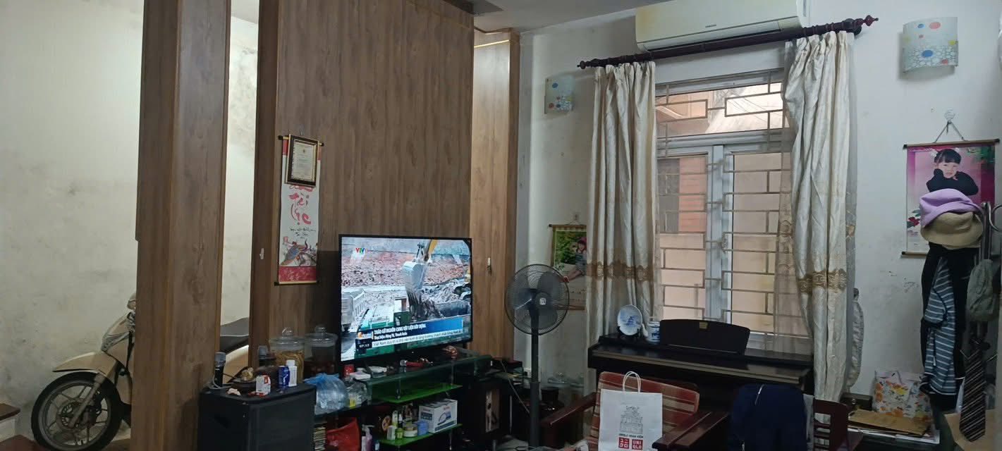 Nhà riêng cho thuê tại Âu Cơ, Tây Hồ 60m² giá 15 triệu - Vị trí lô góc thuận tiện!